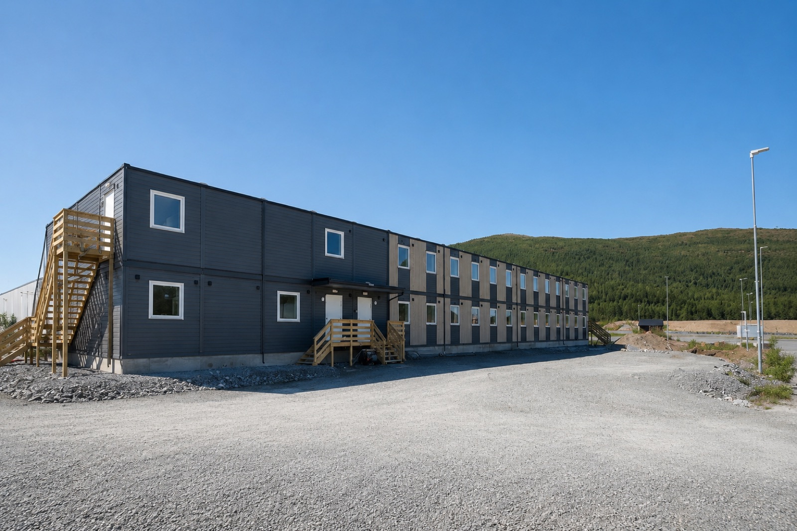 Rigg Andslimoen sett utenfra